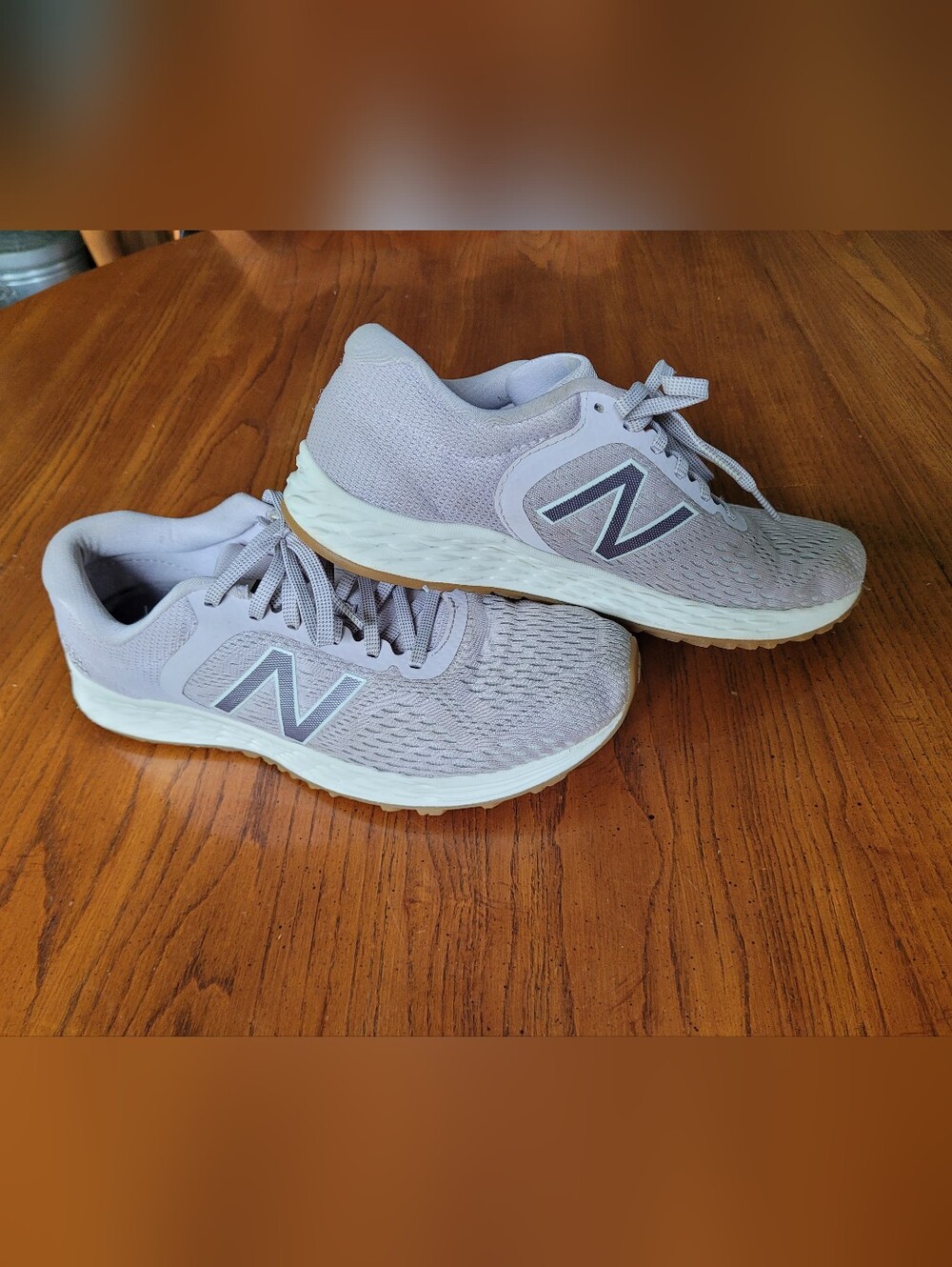 New Balance Women's Fresh Foam Arishi V2 - Lavender/Sea Salt Size 9.5